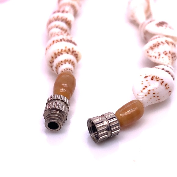 Natural shell choker Necklace 14” - Picture 3 of 6